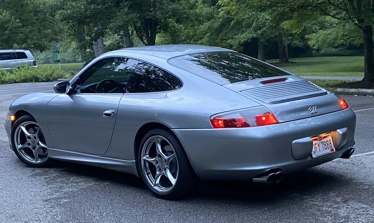 2004 Porsche 996 Carrera - Image 9 of 31