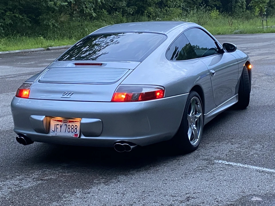 2004 Porsche 996 Carrera - Image 10 of 31