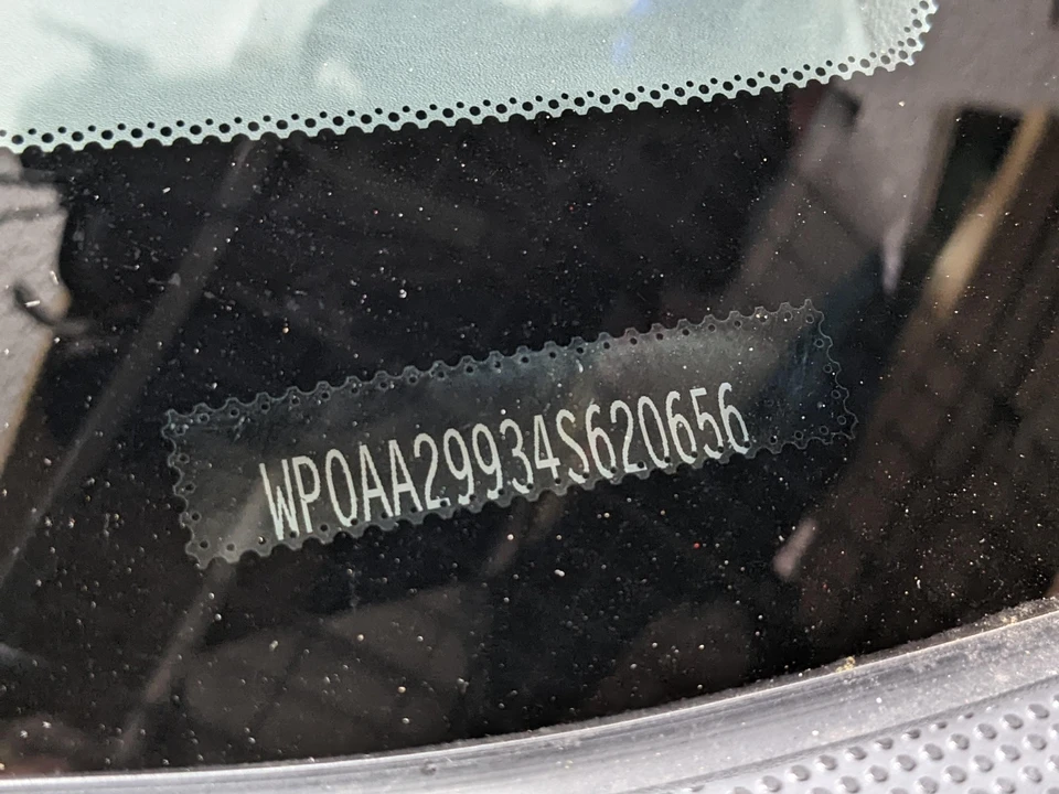 2004 Porsche 996 Carrera - Image 25 of 31