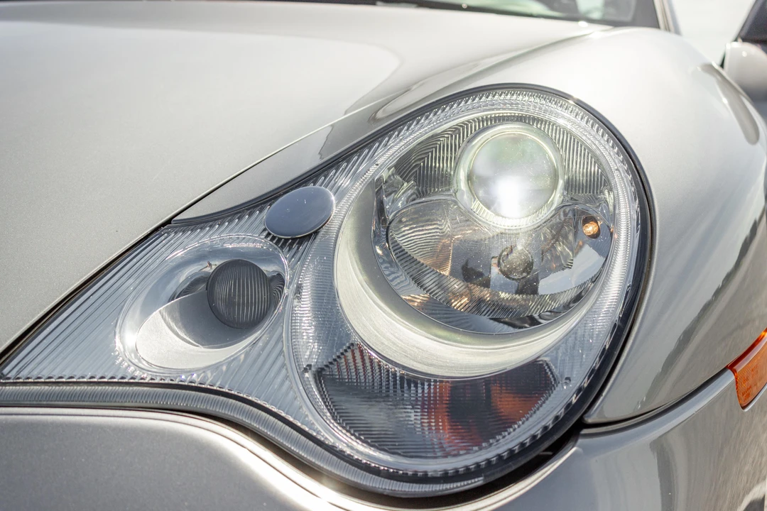 2004 Porsche 996 Carrera - Image 13 of 31