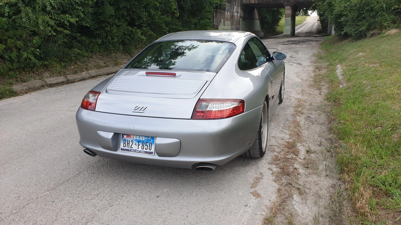 2004 Porsche 996 Carrera - Image 22 of 31
