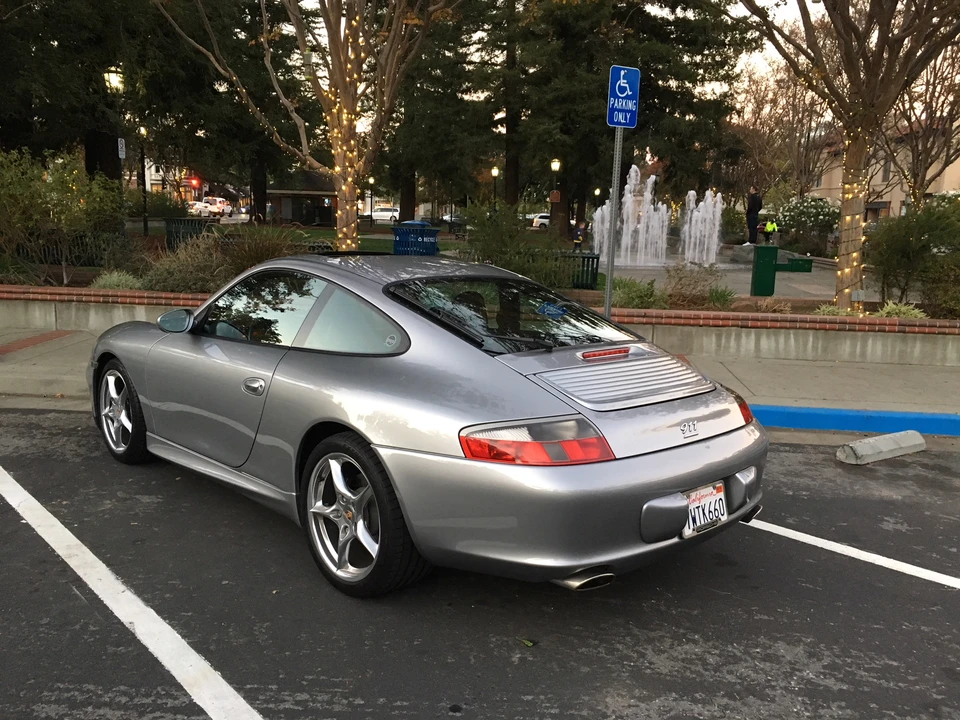 2004 Porsche 996 Carrera - Image 9 of 31