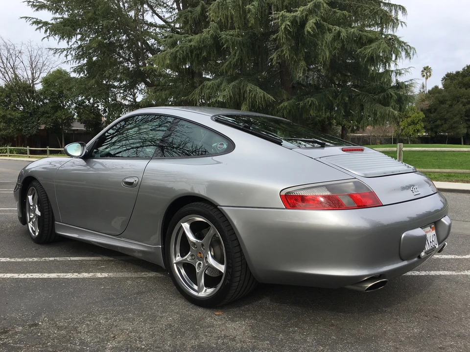2004 Porsche 996 Carrera - Image 10 of 31