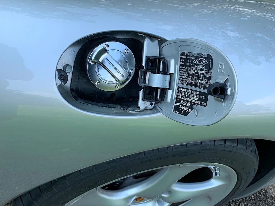 2004 Porsche 996 Carrera - Image 27 of 31