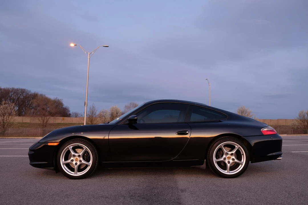 2004 Porsche 996 Carrera - Image 10 of 31