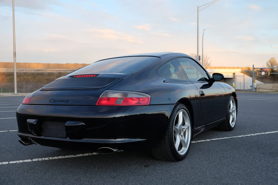 2004 Porsche 996 Carrera - Image 26 of 31