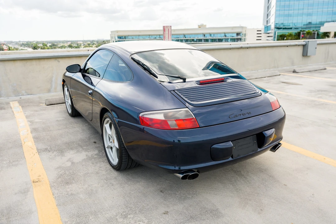 2004 Porsche 996 Carrera - Image 5 of 31