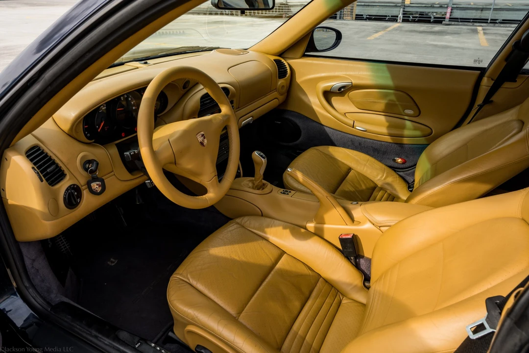 2004 Porsche 996 Carrera - Image 28 of 31