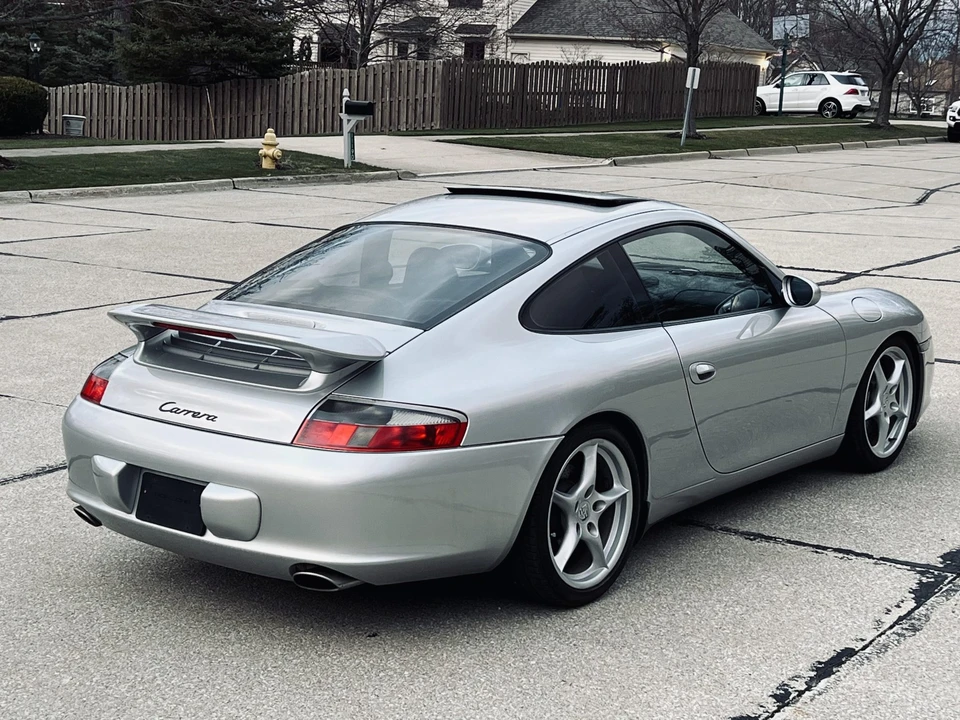 2004 Porsche 996 Carrera - Image 29 of 31