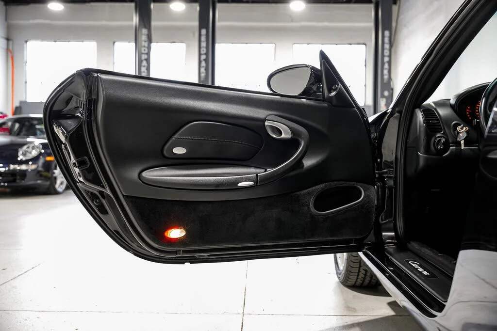 2004 Porsche 996 Carrera - Image 21 of 31