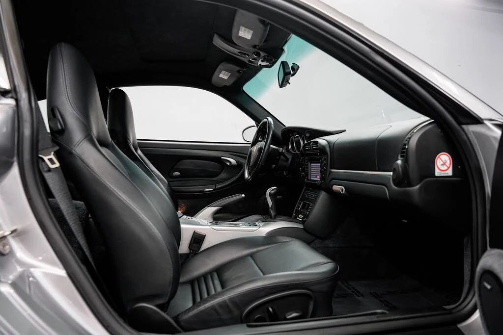 2004 Porsche 996 Carrera - Image 28 of 31