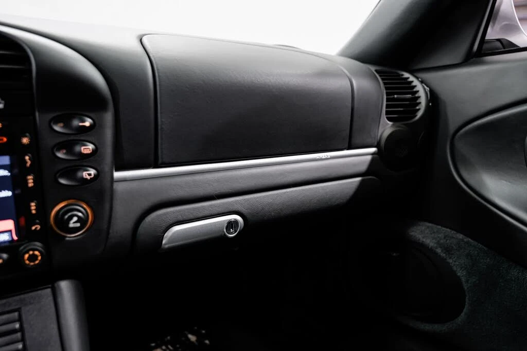 2004 Porsche 996 Carrera - Image 17 of 31