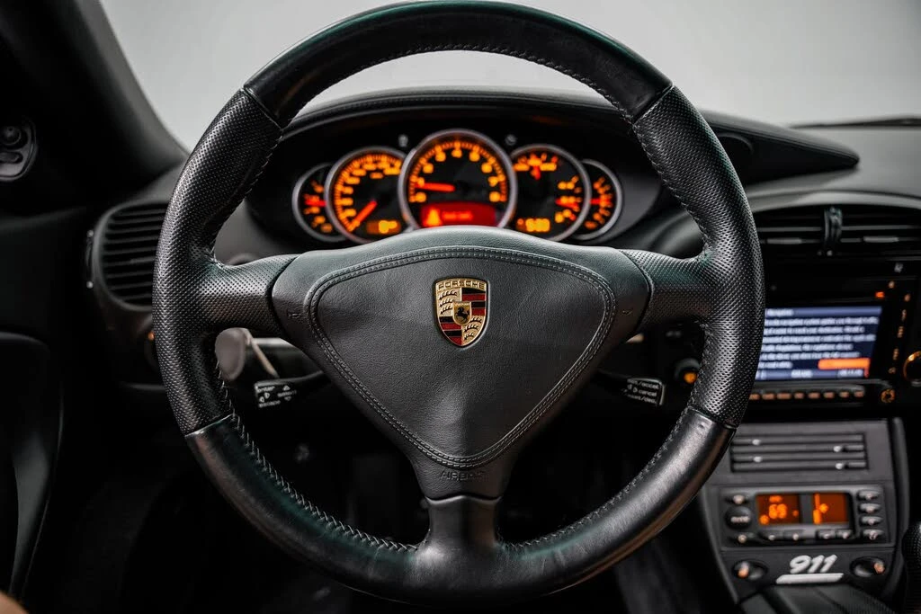 2004 Porsche 996 Carrera - Image 10 of 31