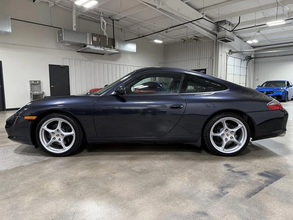 2004 Porsche 996 Carrera - Image 9 of 31