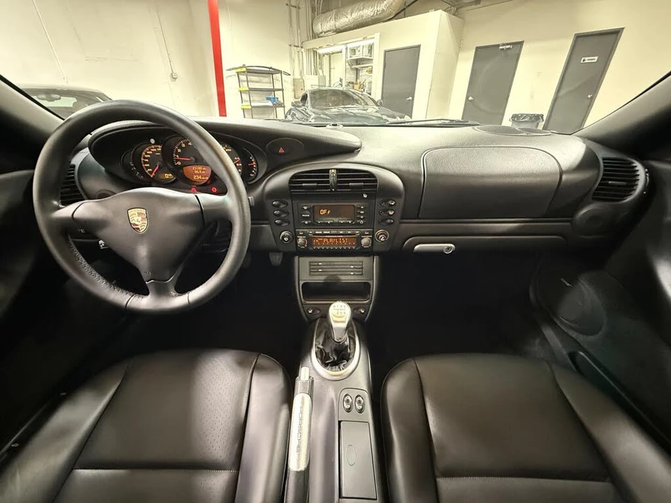 2004 Porsche 996 Carrera - Image 29 of 31
