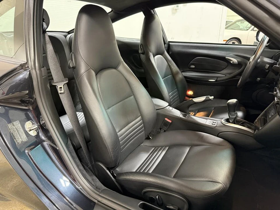 2004 Porsche 996 Carrera - Image 26 of 31
