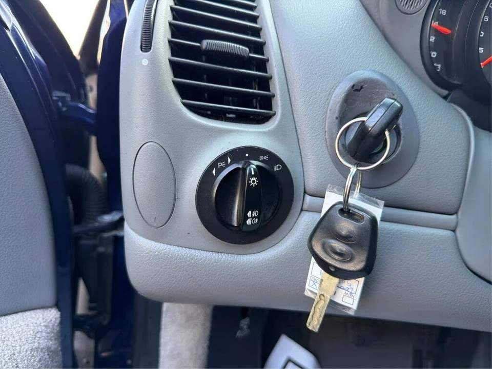 2004 Porsche 996 Carrera - Image 18 of 31