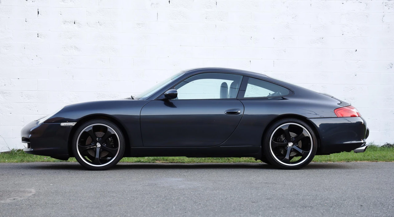 2004 Porsche 996 Carrera - Image 10 of 31