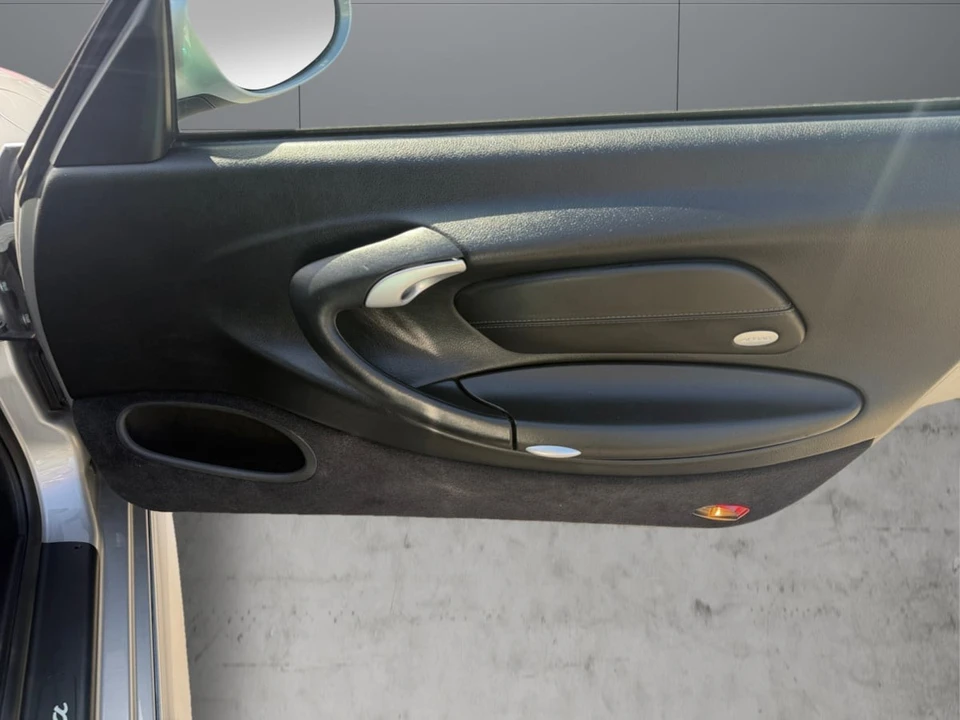 2004 Porsche 996 Carrera - Image 18 of 23