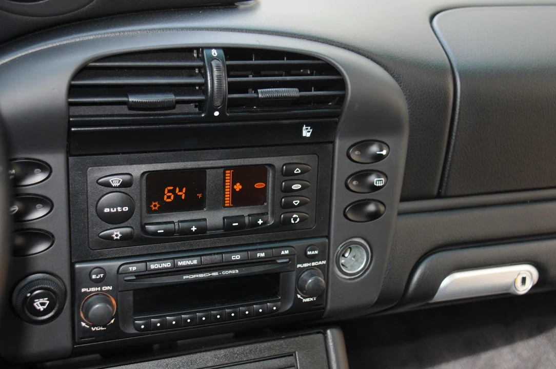 2004 Porsche 996 Carrera - Image 11 of 12