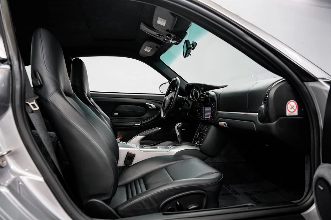 2004 Porsche 996 Carrera - Image 28 of 31