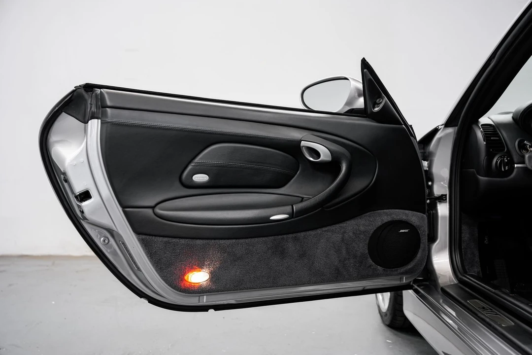2004 Porsche 996 Carrera - Image 24 of 31