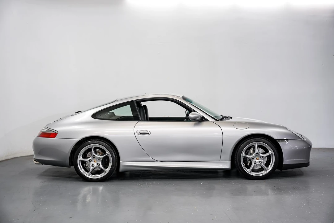 2004 Porsche 996 Carrera - Image 2 of 31