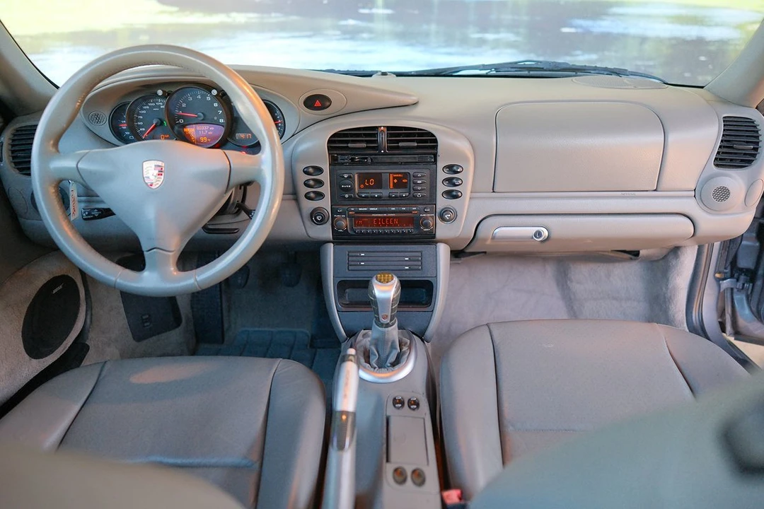 2004 Porsche 996 Carrera - Image 19 of 31