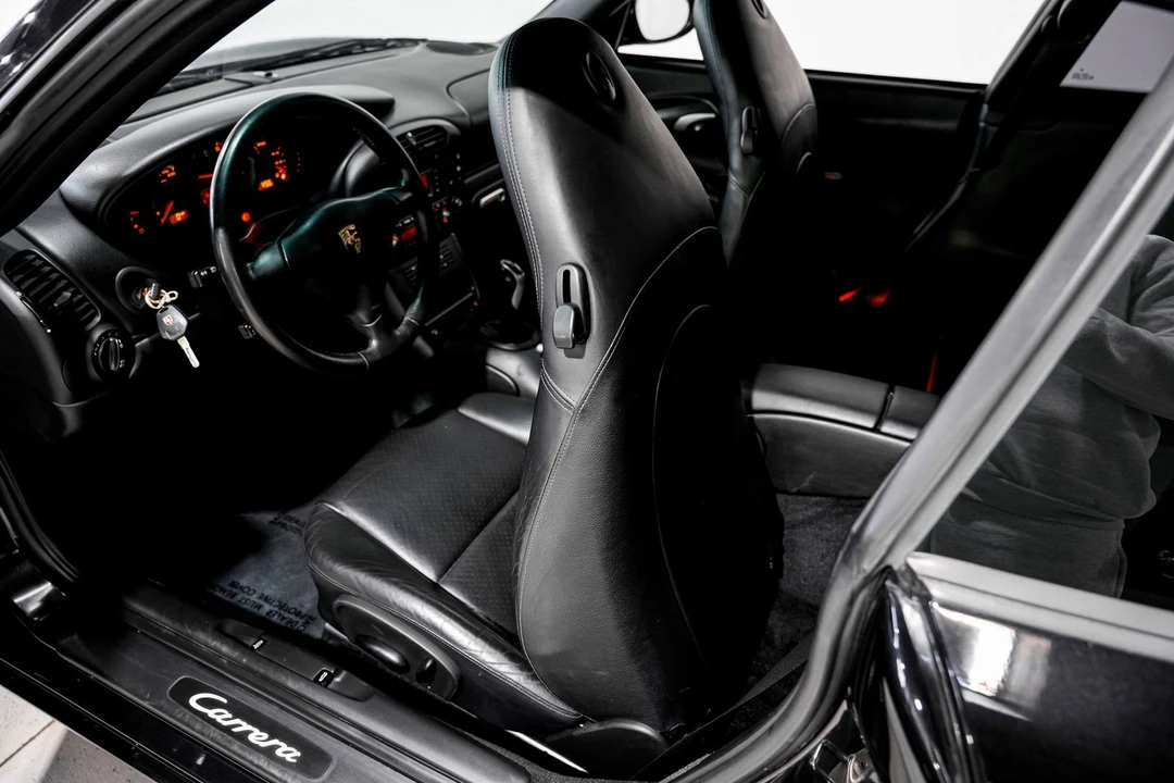 2004 Porsche 996 Carrera - Image 18 of 31