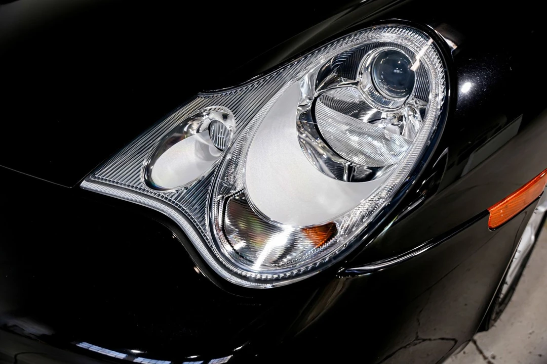 2004 Porsche 996 Carrera - Image 28 of 31