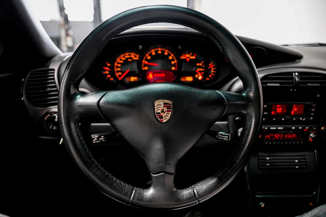 2004 Porsche 996 Carrera - Image 10 of 31
