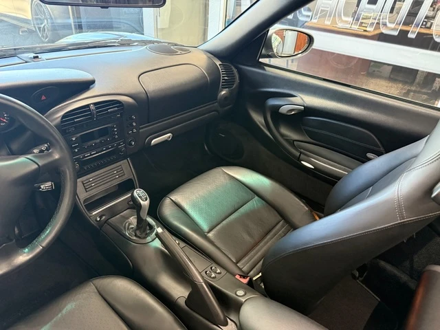 2004 Porsche 996 Carrera - Image 9 of 15