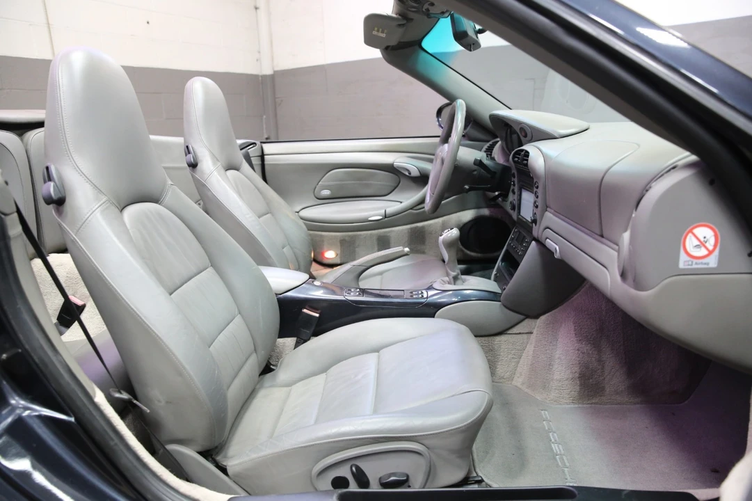 2004 Porsche 996 Carrera - Image 28 of 31