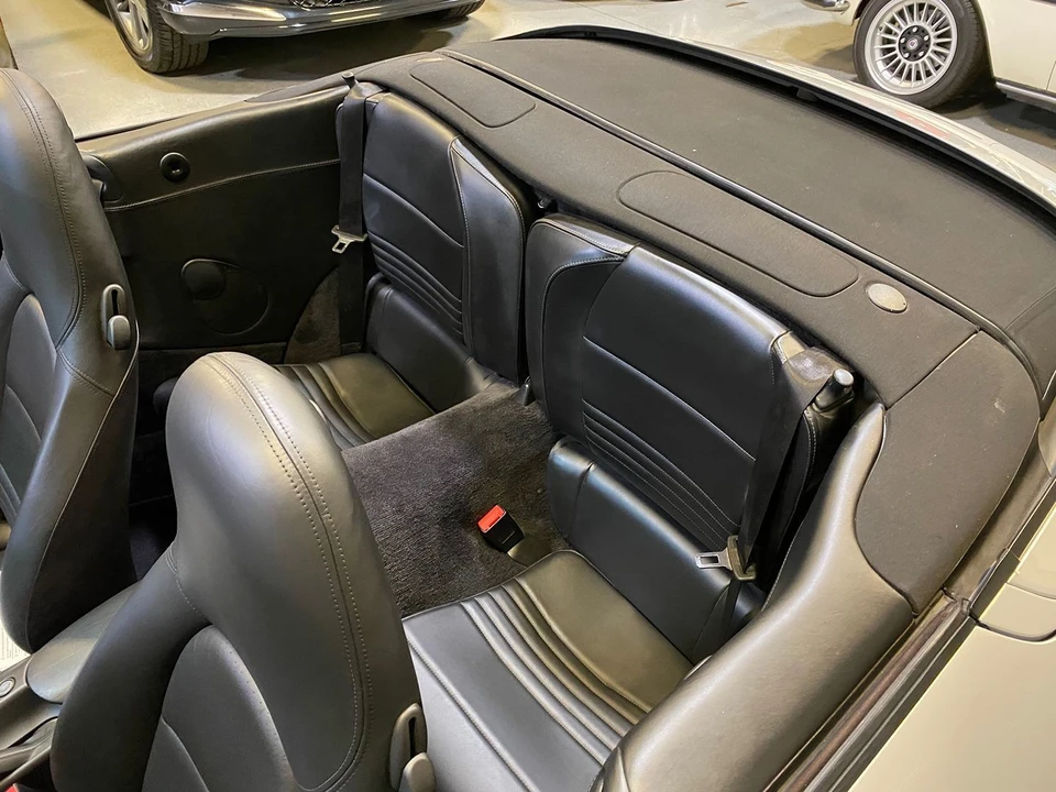 2004 Porsche 996 Carrera - Image 28 of 31