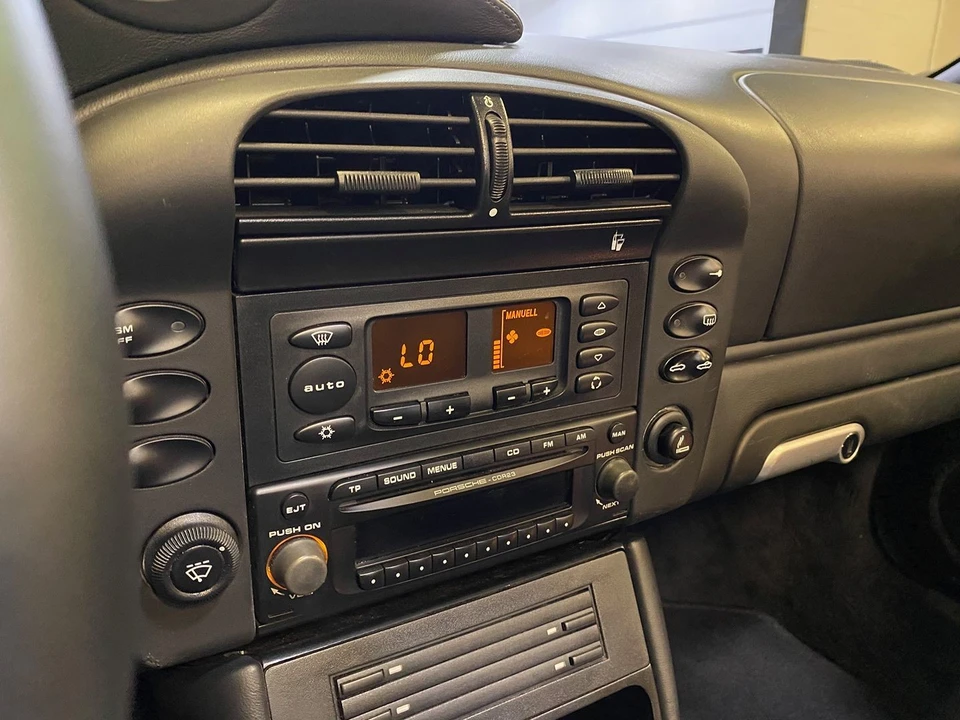 2004 Porsche 996 Carrera - Image 14 of 31