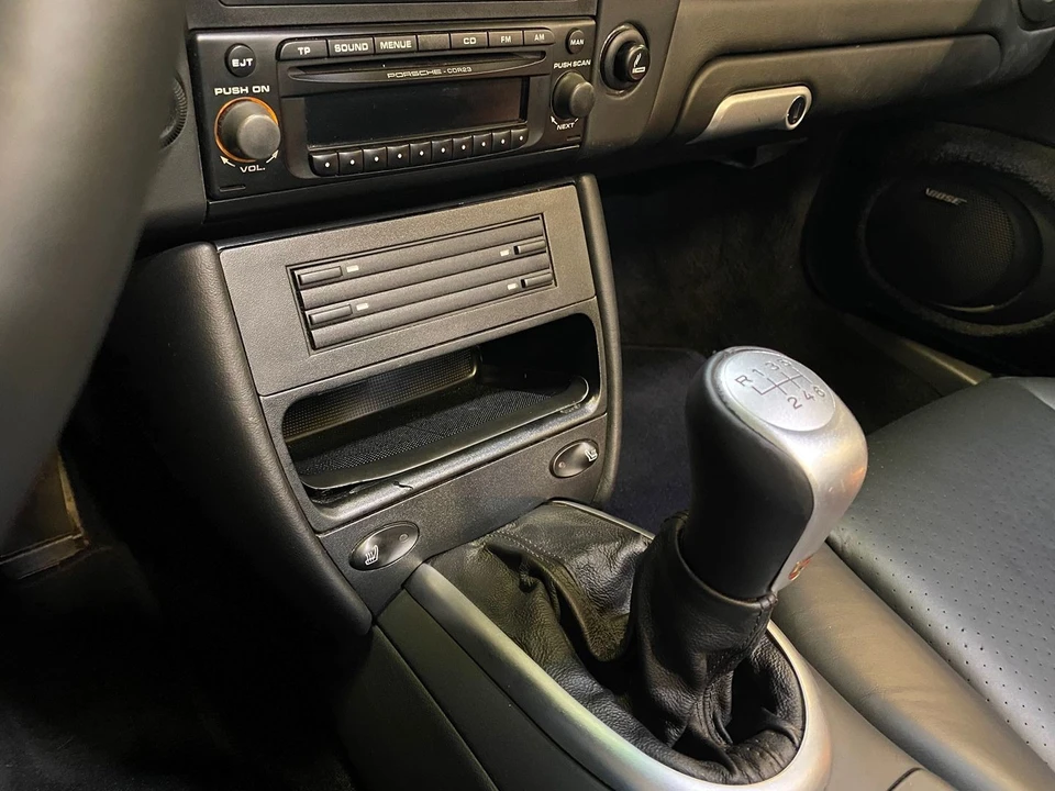 2004 Porsche 996 Carrera - Image 15 of 31