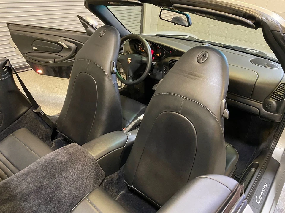 2004 Porsche 996 Carrera - Image 25 of 31