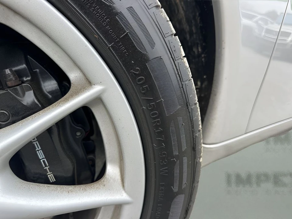 2004 Porsche 996 Carrera - Image 29 of 31