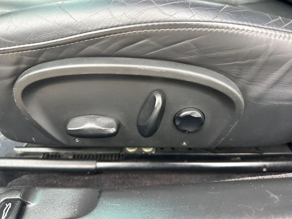 2004 Porsche 996 Carrera - Image 11 of 31