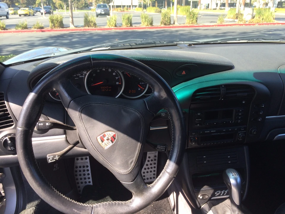 2004 Porsche 996 Carrera - Image 25 of 31