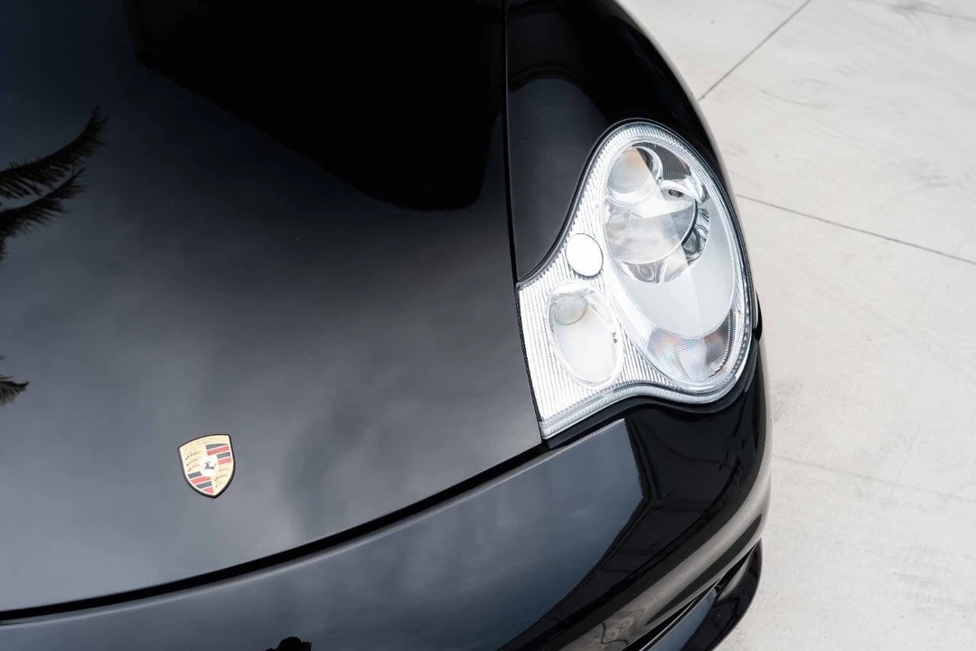 2004 Porsche 996 GT3 - Image 23 of 31