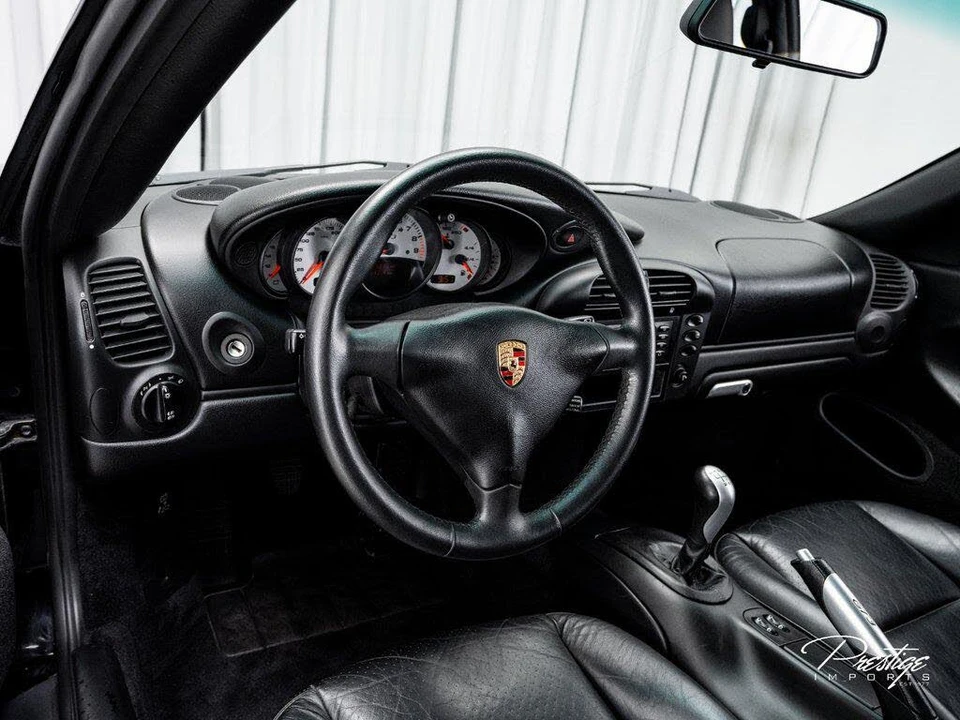 2004 Porsche 996 GT3 - Image 28 of 31