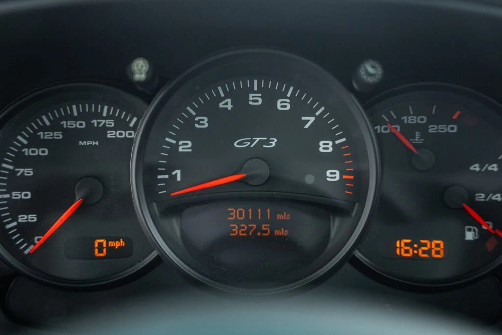 2004 Porsche 996 GT3 - Image 16 of 26