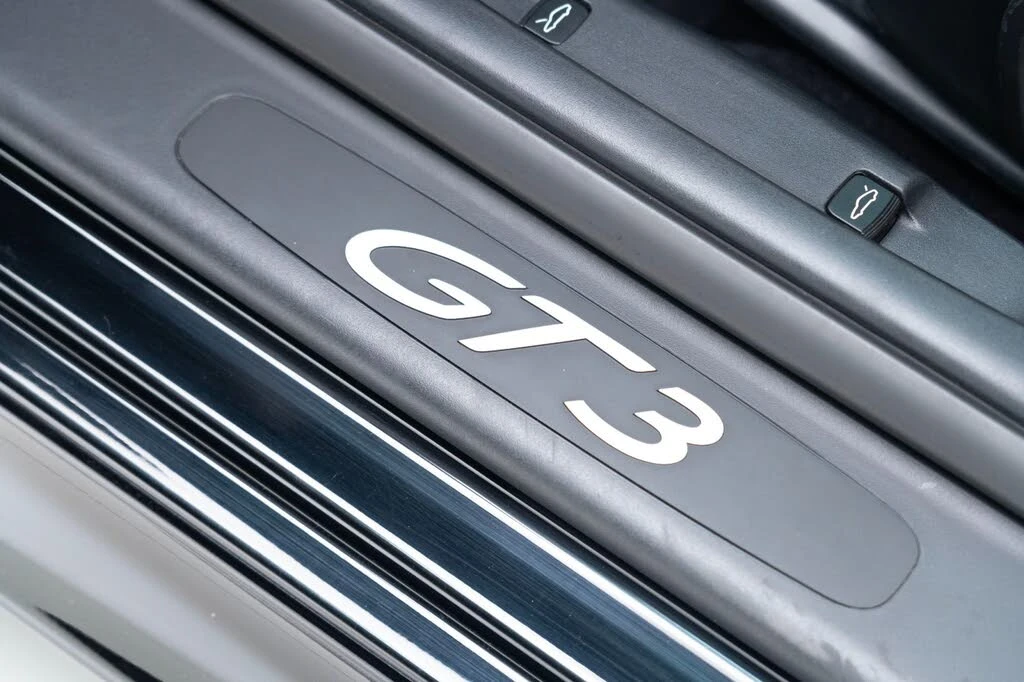 2004 Porsche 996 GT3 - Image 15 of 31