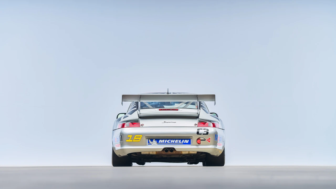 2004 Porsche 996 GT3 - Image 19 of 31