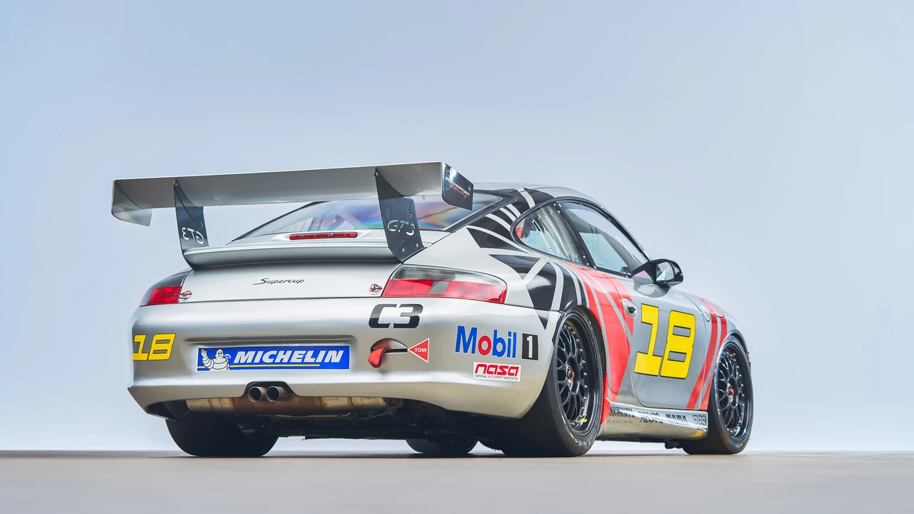 2004 Porsche 996 GT3 - Image 22 of 31