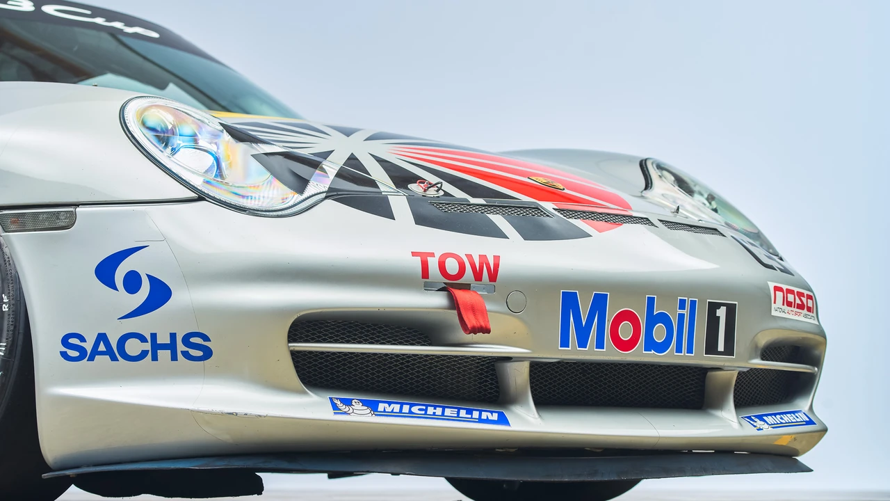 2004 Porsche 996 GT3 - Image 28 of 31