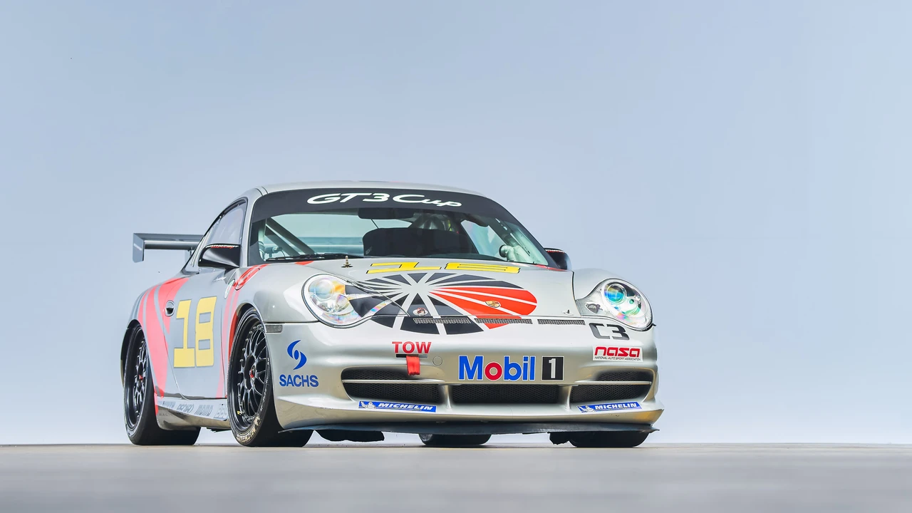 2004 Porsche 996 GT3 - Image 13 of 31