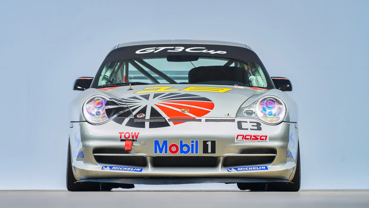 2004 Porsche 996 GT3 - Image 15 of 31