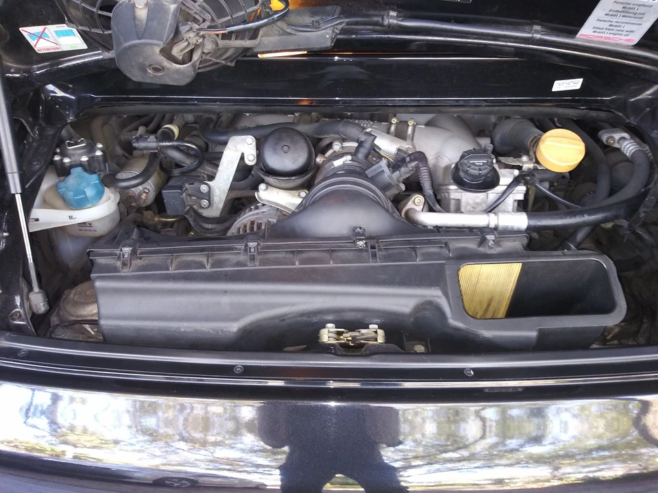 2004 Porsche 996 GT3 - Image 9 of 28